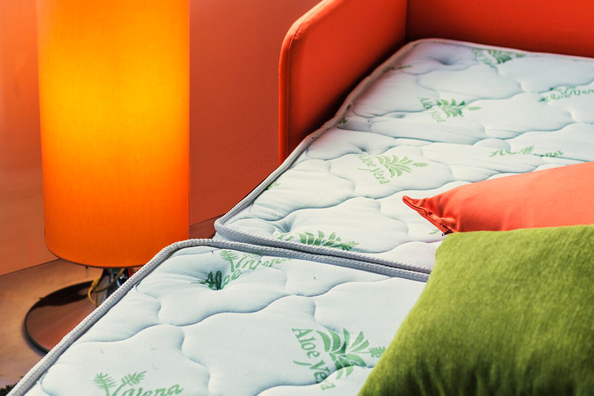 Divano letto "quasi matrimoniale"<strong> Modello Compact</strong> - immagine 7